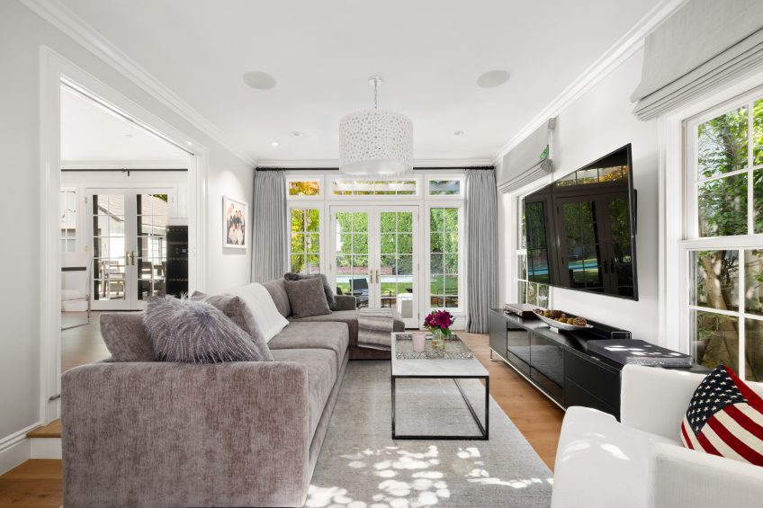 1960 Coldwater Canyon Dr, Beverly Hills, CA, USA - 11