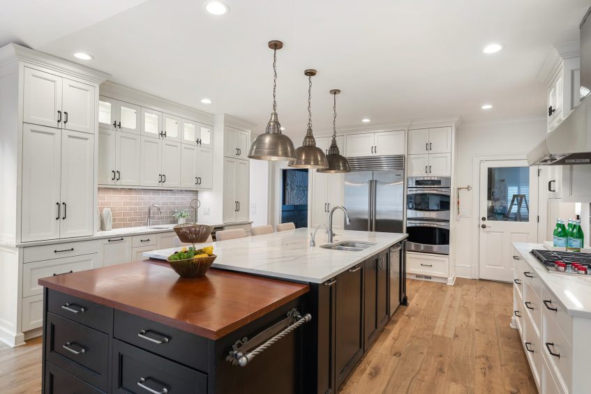 750 Sturges Way, Johns Creek, GA, USA - 27