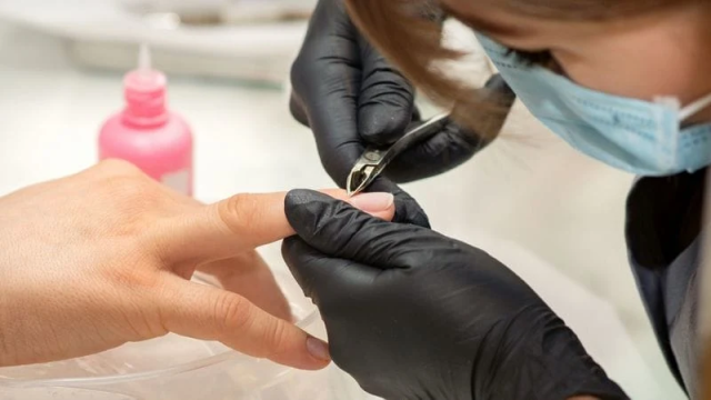 How Much Does a Nail Technician Course Cost? And How Fast Can You Earn It Back?