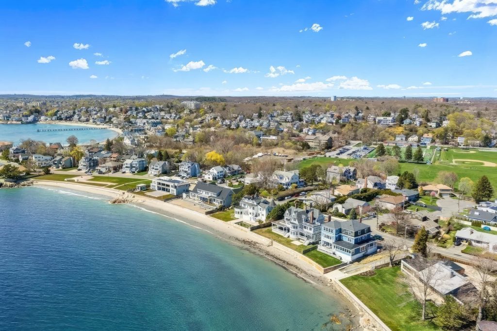251 Puritan Rd, Swampscott, MA, USA - 2 251 Puritan Rd, Swampscott, MA, USA - 2