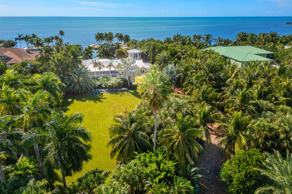 Blue Water Lagoon Estate - 16750 Old State Rd 4a, Sugarloaf Key, FL, USA - 2