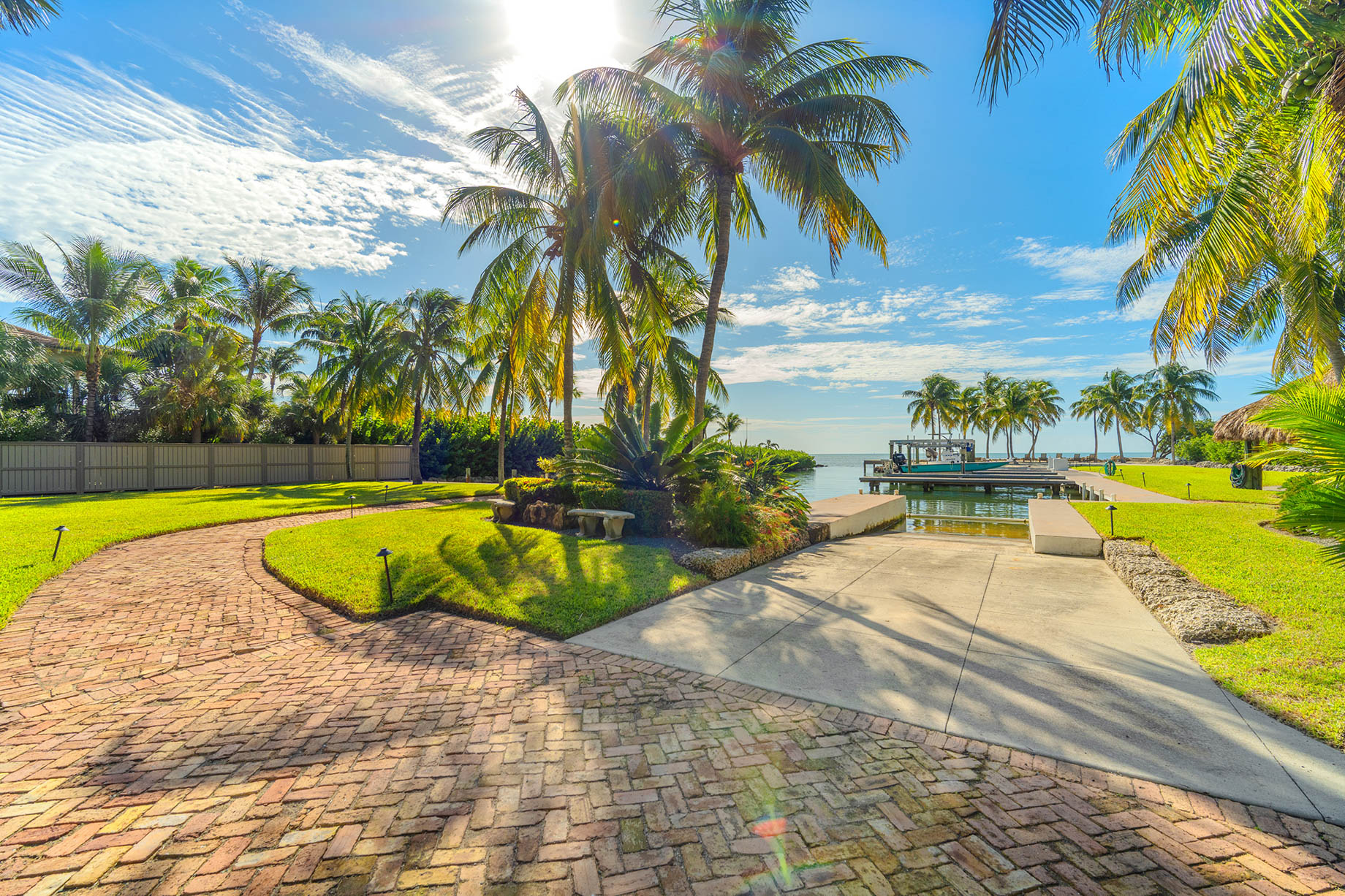 Blue Water Lagoon Estate – 16750 Old State Rd 4a, Sugarloaf Key, FL, USA – 24