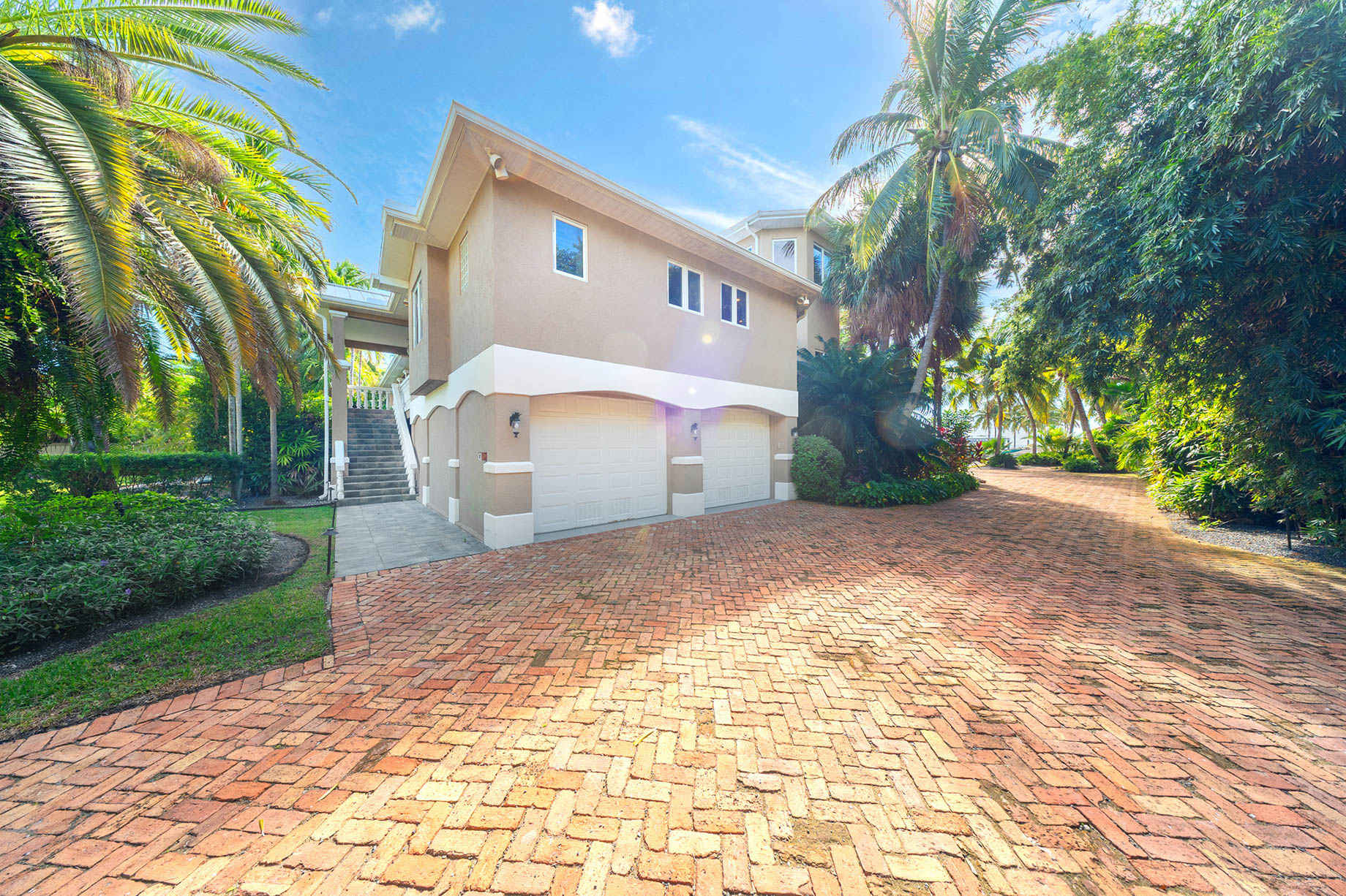 Blue Water Lagoon Estate – 16750 Old State Rd 4a, Sugarloaf Key, FL, USA – 32