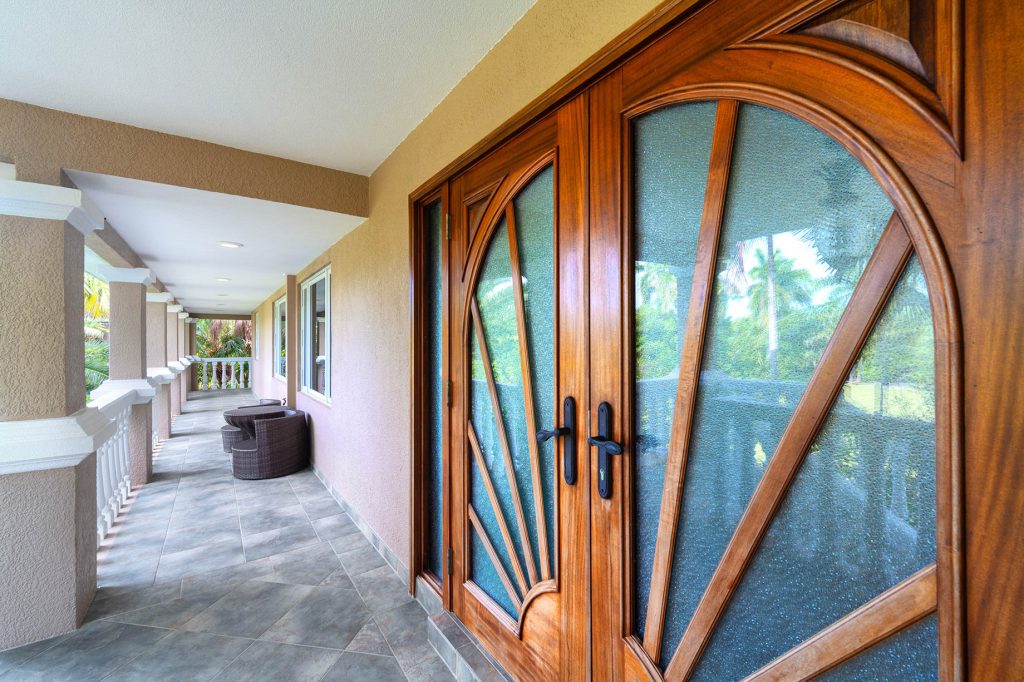 Blue Water Lagoon Estate - 16750 Old State Rd 4a, Sugarloaf Key, FL, USA - 34