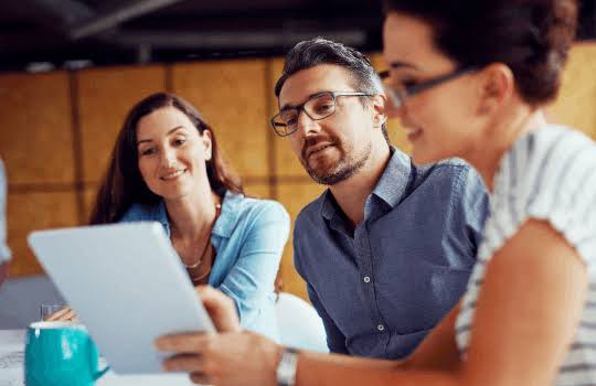 Newswire Agencies vs. Direct Media Outreach: Which is better?